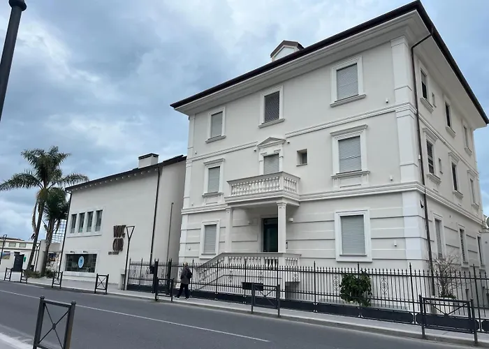 Hotel De La Plage Pietra Ligure